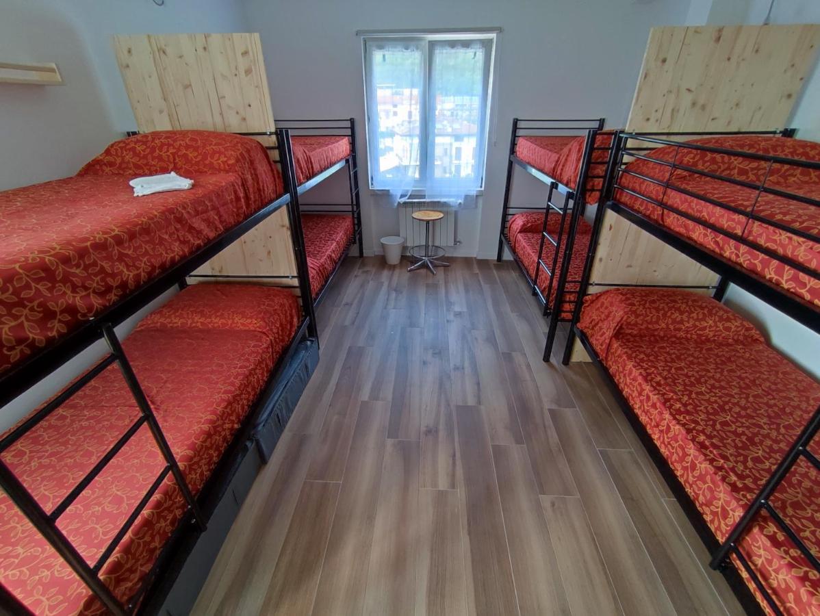 Cornizzolo Bed Breakfast Suello Екстериор снимка